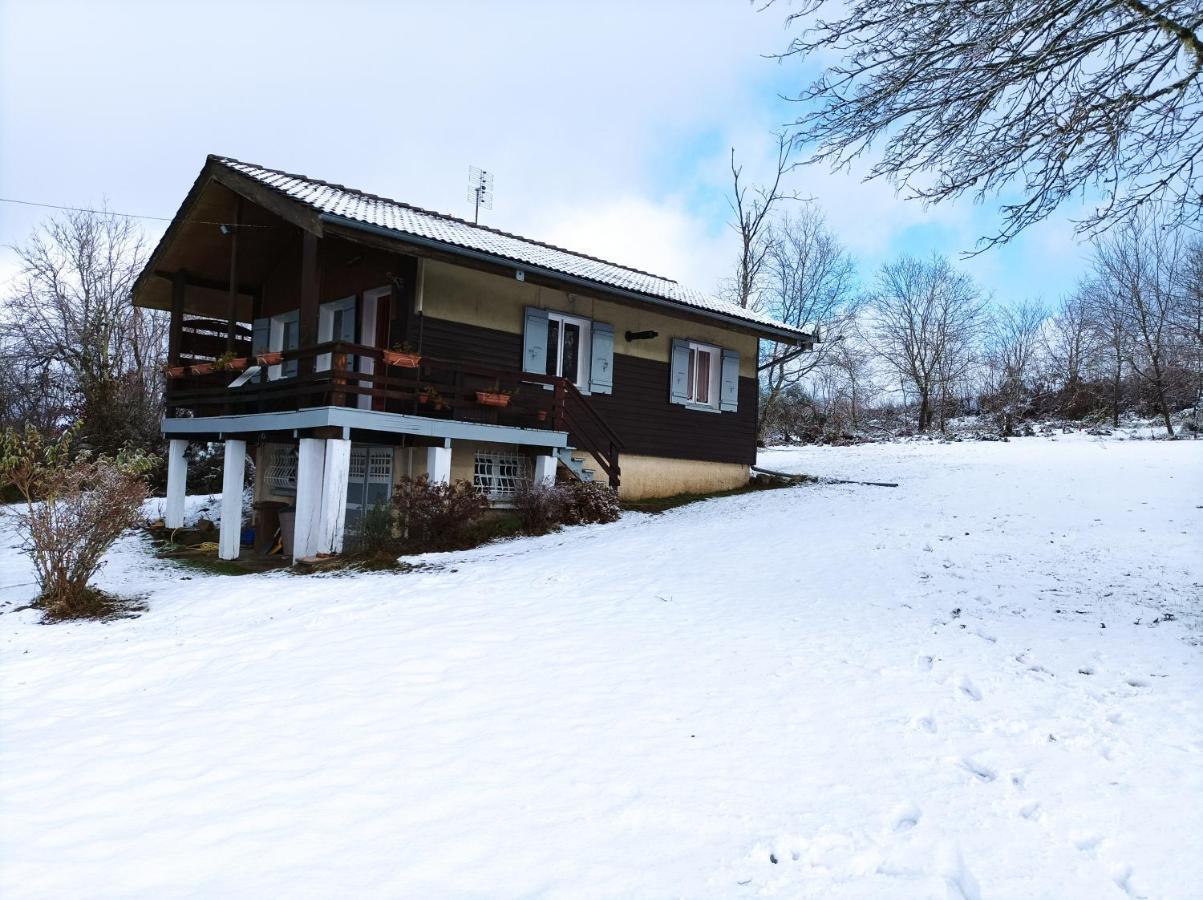 Chalet Deux Chambres Au Calme Saint-Brisson エクステリア 写真